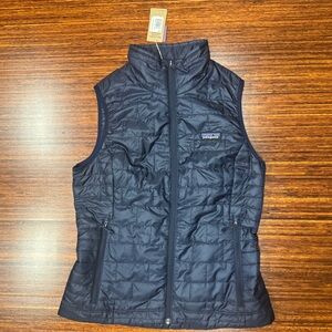 Patagonia Women's Nano Puff Vest Navy Size S Nwt Small Logo On Back